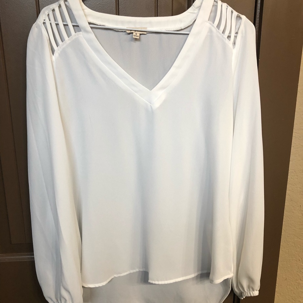 Peak Shoulder Top